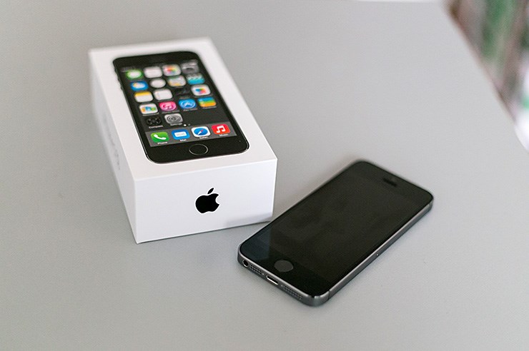 Apple iPhone 5S (1).jpg